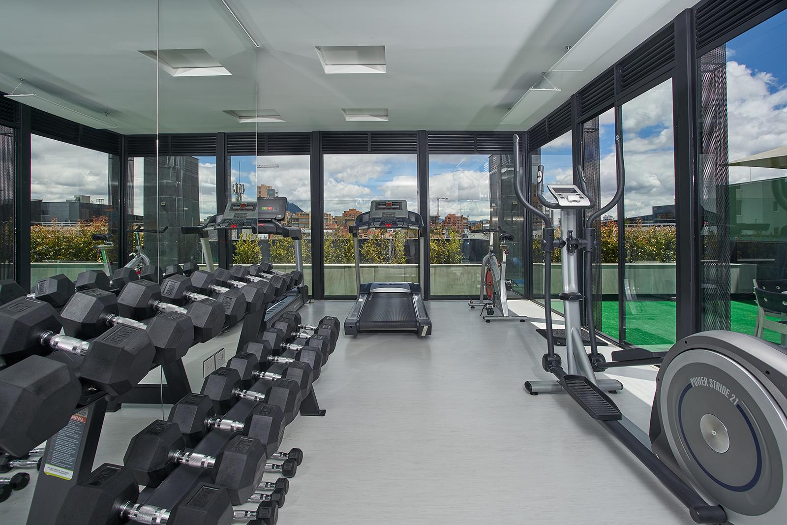 Hotel 100 Luxury Suites By Preferred Μπογκοτά Εξωτερικό φωτογραφία The gym at the top of the building