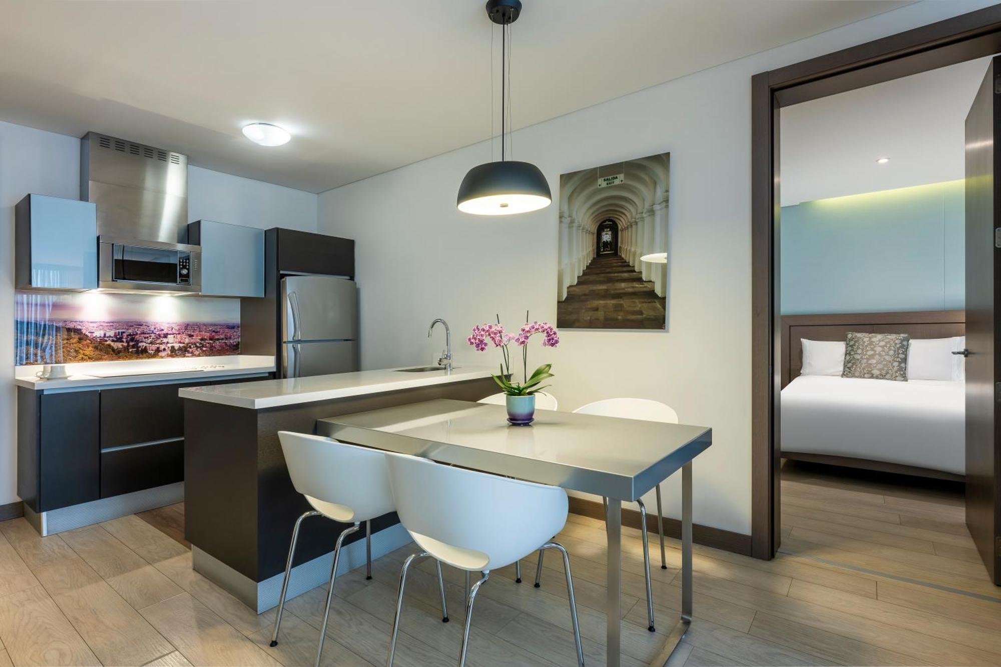 Hotel 100 Luxury Suites By Preferred Μπογκοτά Εξωτερικό φωτογραφία