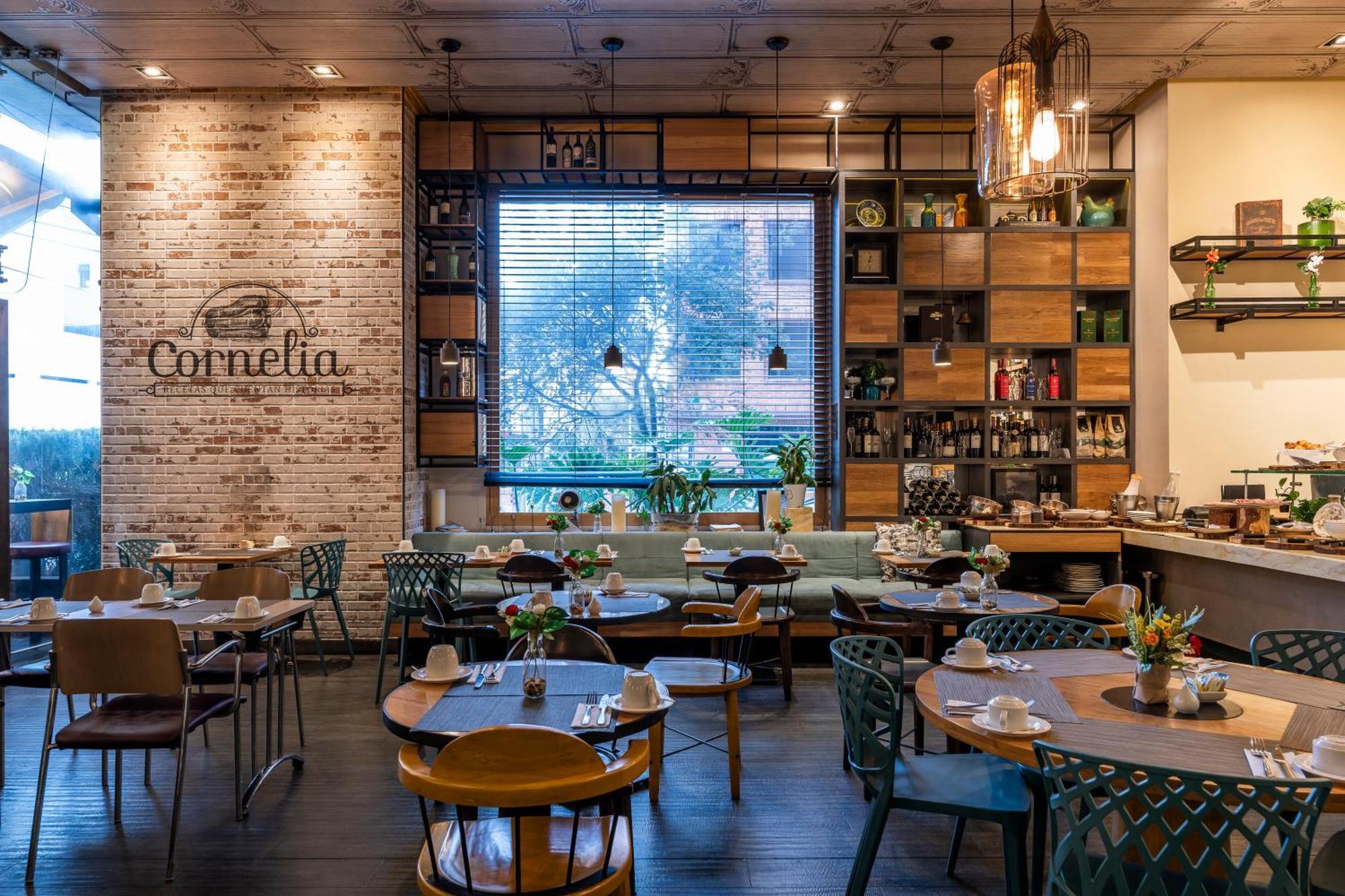 Hotel 100 Luxury Suites By Preferred Μπογκοτά Εξωτερικό φωτογραφία Cornelia restaurant