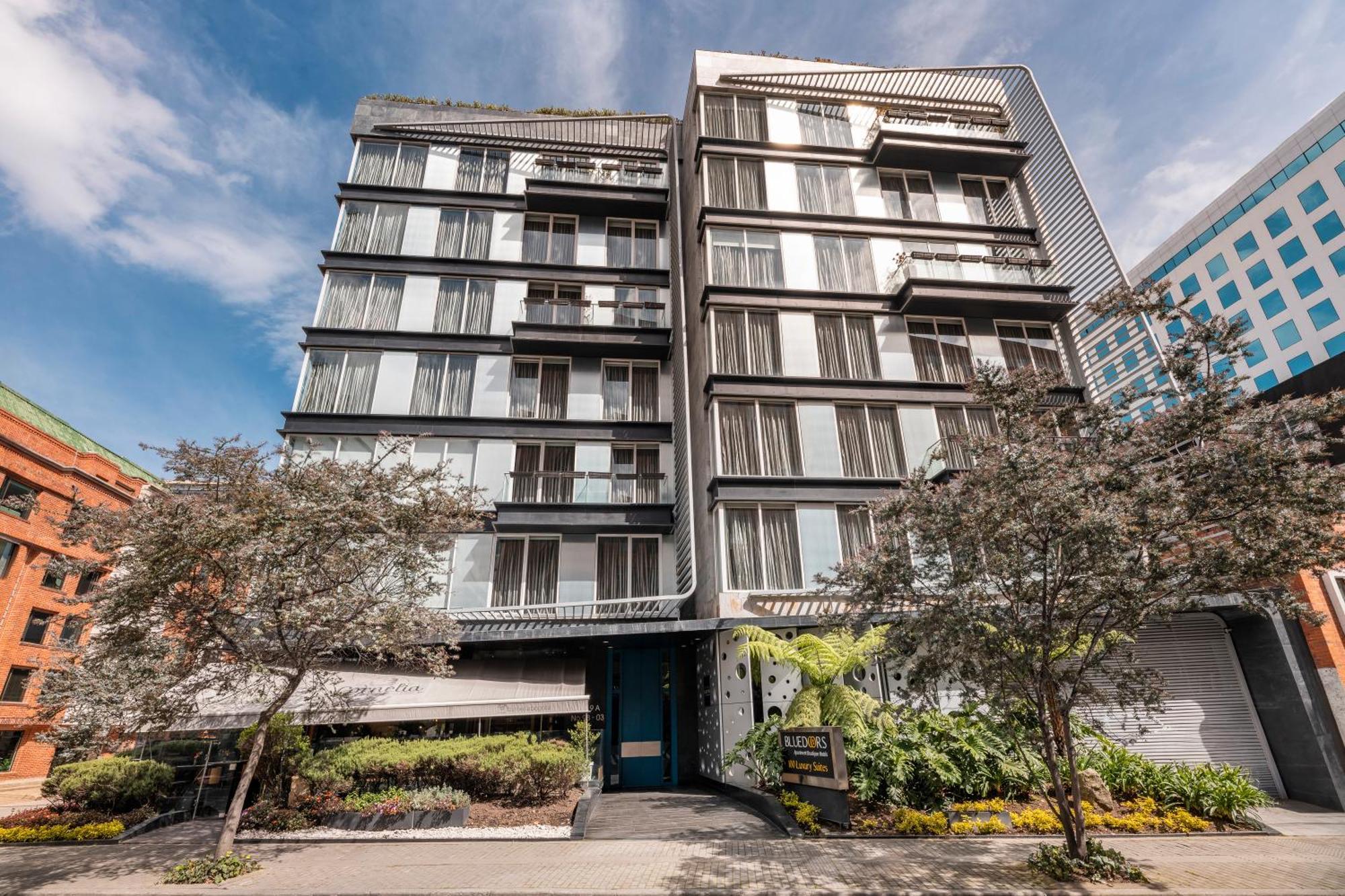 Hotel 100 Luxury Suites By Preferred Μπογκοτά Εξωτερικό φωτογραφία The building in 2019