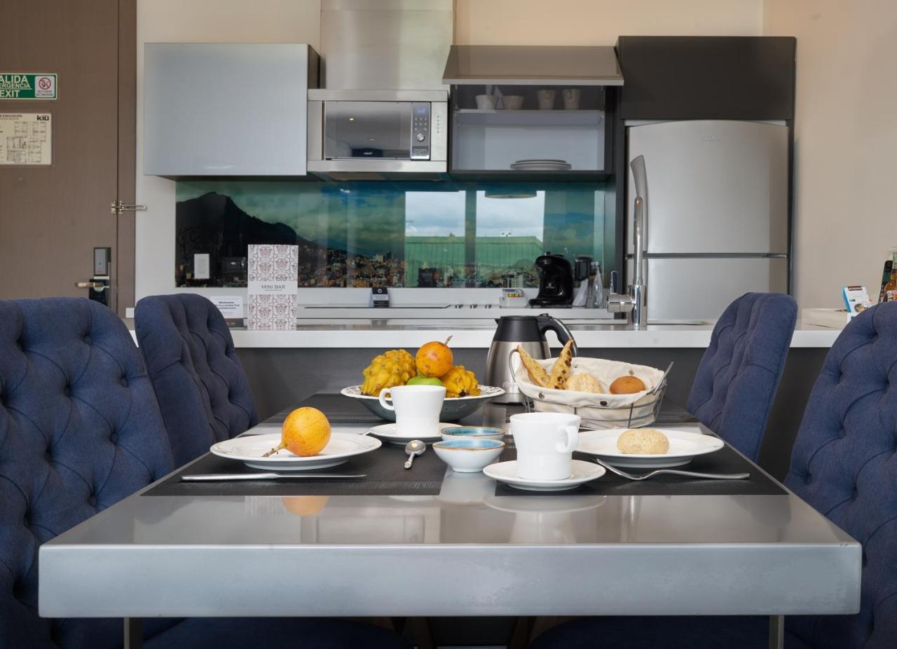 Hotel 100 Luxury Suites By Preferred Μπογκοτά Εξωτερικό φωτογραφία A modern kitchen