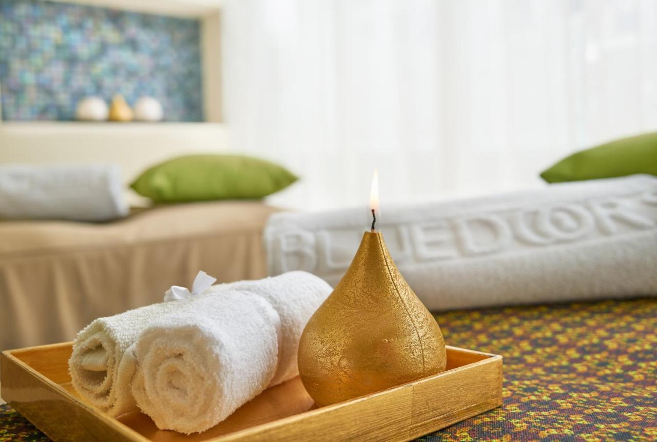 Hotel 100 Luxury Suites By Preferred Μπογκοτά Εξωτερικό φωτογραφία A spa treatment room